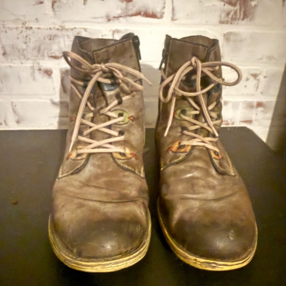 Rieker Gray/brown lace up boots - Picture 6 of 6